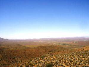 R355, rewarding views from the top of Bloukrans: It's getting on for 12H00, there are no shadows!!!